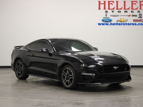 Used 2019 Ford Mustang GT RWD image 1