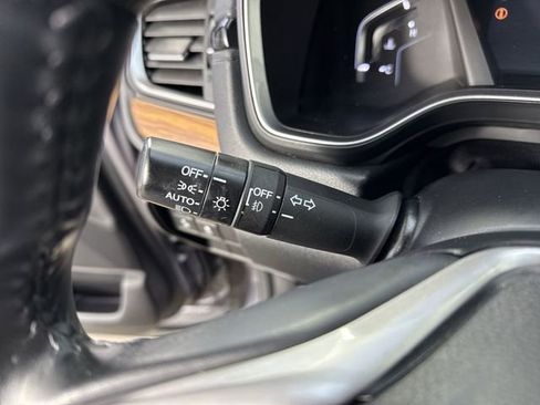 Used 2020 Honda CR-V Touring image 14