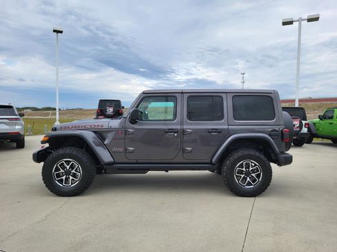 New 2026 Jeep Wrangler Unlimited Rubicon w/ Technology Group image 2