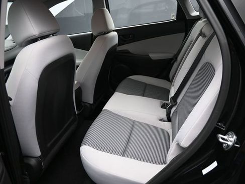 Used 2023 Hyundai Kona SE w/ Cargo Package image 14