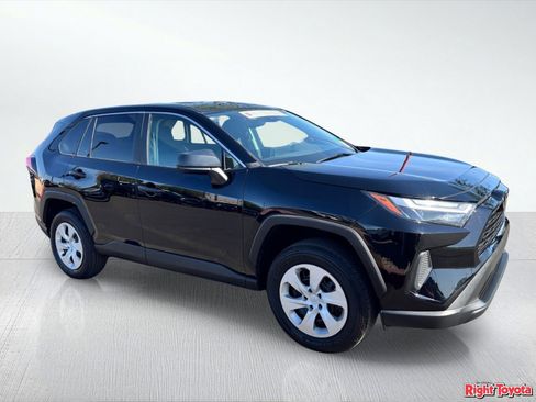 Certified 2024 Toyota RAV4 LE FWD image 9