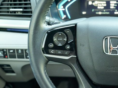 Used 2023 Honda Odyssey Touring image 45