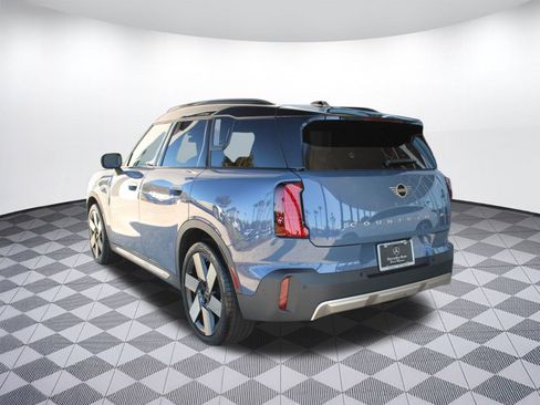 Used 2025 MINI Cooper Countryman S w/ Comfort Package Max image 3