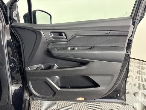 Used 2025 Honda Odyssey Sport-L image 36