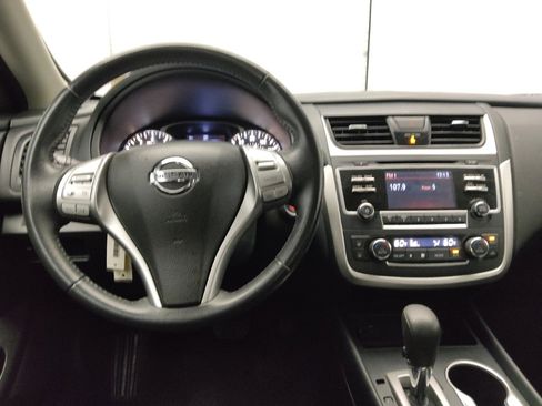 Used 2017 Nissan Altima 2.5 SV image 22