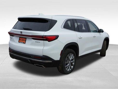 Certified 2025 Buick Enclave Preferred image 5