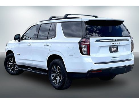 Used 2022 Chevrolet Tahoe Z71 w/ Luxury Package AWD/4WD image 4