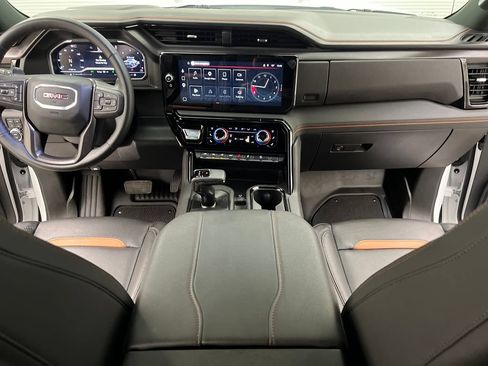 Used 2025 GMC Sierra 1500 AT4 AWD/4WD image 42