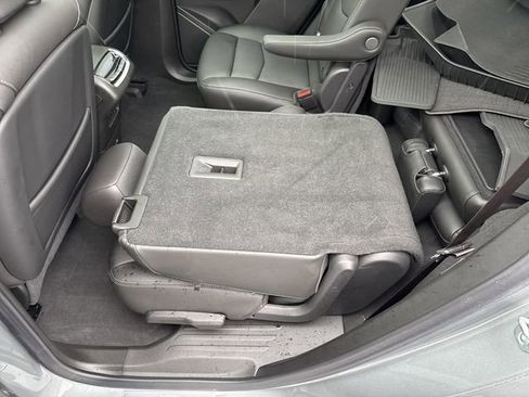 Used 2024 Cadillac XT6 Sport image 39