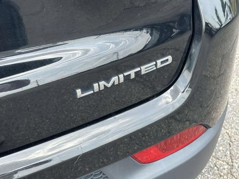 Used 2020 Jeep Compass Limited AWD/4WD image 10