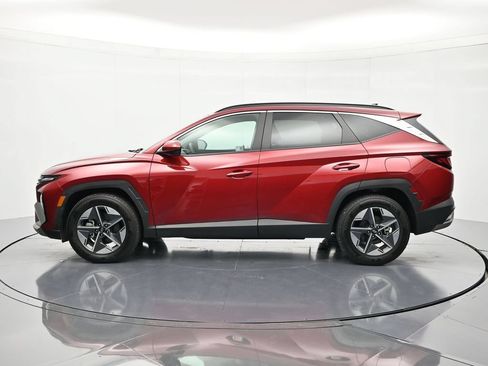 Used 2025 Hyundai Tucson SEL FWD image 8