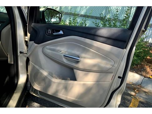 Used 2018 Ford Escape SEL image 24