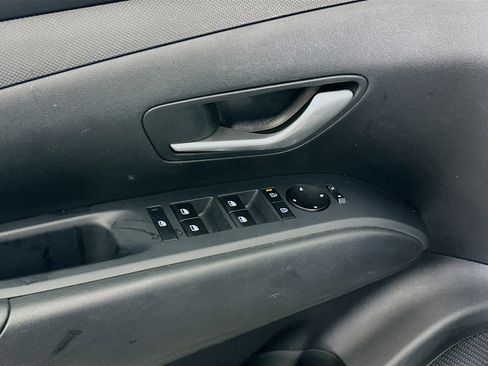 Used 2025 Hyundai Tucson SEL FWD image 15