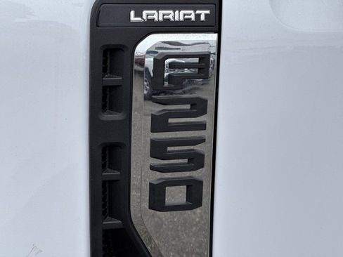 New 2026 Ford F250 Lariat w/ Lariat Premium Package image 32