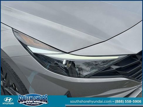 Certified 2023 Hyundai Elantra SEL image 10