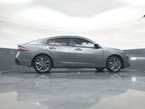 New 2026 Nissan Sentra SL w/ Floor Mat Package FWD image 24