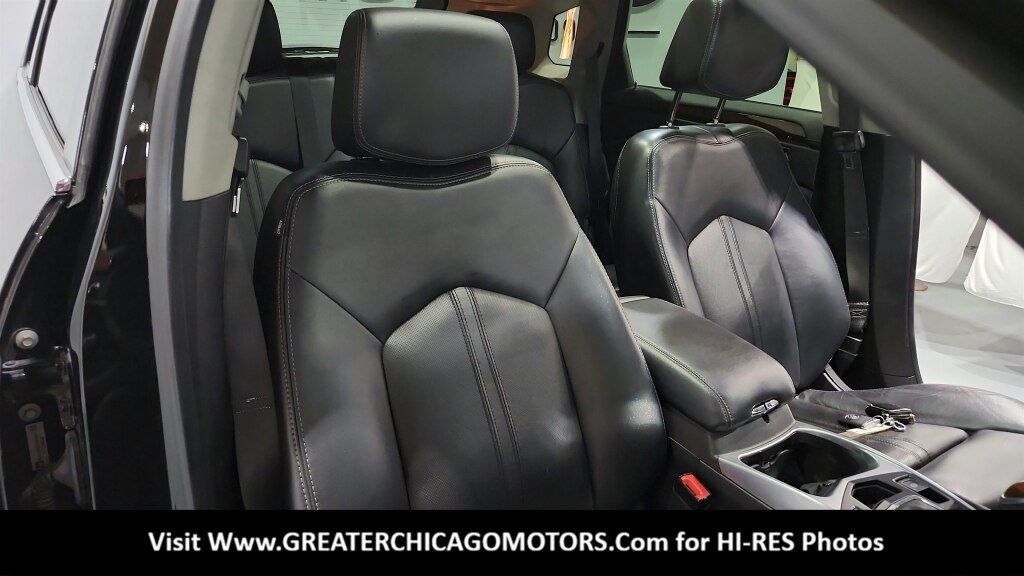 Used 2014 Cadillac SRX Premium AWD/4WD image 40