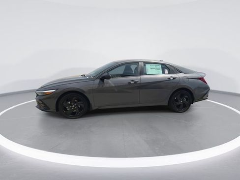 New 2026 Hyundai Elantra SEL Sport Premium FWD image 4