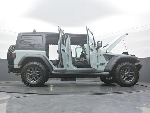 Used 2024 Jeep Wrangler Unlimited Sport AWD/4WD image 59