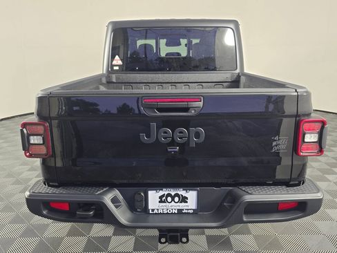 New 2026 Jeep Gladiator Willys image 5
