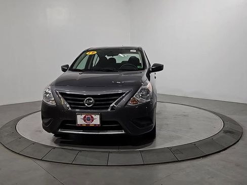 Used 2019 Nissan Versa S image 9