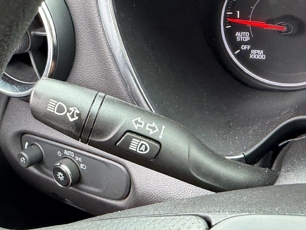 Used 2022 Chevrolet Blazer LT FWD image 31