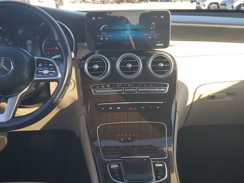 Used 2021 Mercedes-Benz GLC 300 image 28