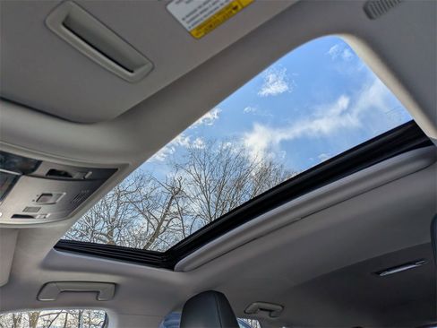 Used 2018 Lexus RX 350L AWD image 25