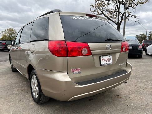 Used 2009 Toyota Sienna LE image 8