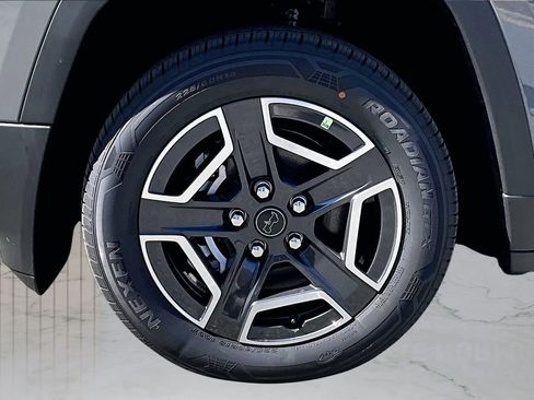 New 2026 Jeep Cherokee Limited AWD/4WD image 31