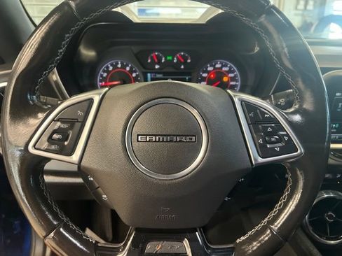 Used 2017 Chevrolet Camaro LT RWD image 10
