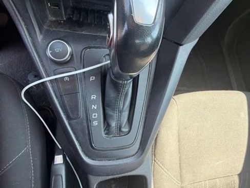 Used 2016 Ford Focus SE FWD image 18