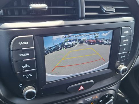 Used 2020 Kia Soul GT-Line w/ GT 2.0L Power Sunroof Package FWD image 13