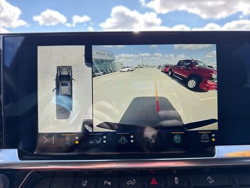 Used 2025 Chevrolet Silverado 2500 High Country w/ Z71 Off-Road Package image 14