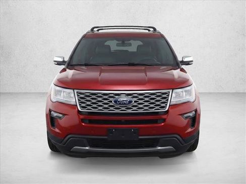 Used 2016 Ford Explorer Platinum AWD/4WD image 2