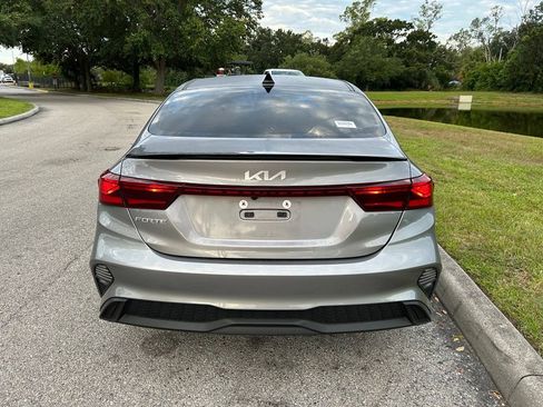 Used 2024 Kia Forte LXS FWD image 5