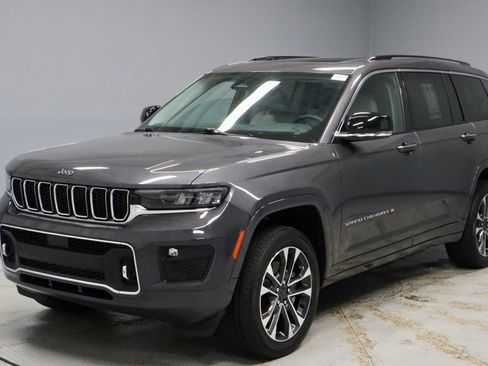 Used 2023 Jeep Grand Cherokee L Overland image 9