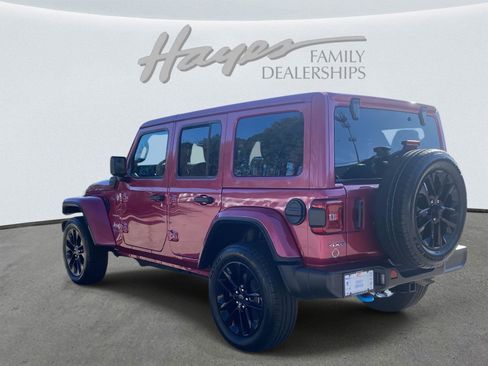 Certified 2024 Jeep Wrangler Sahara image 7