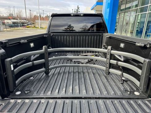 Used 2025 Toyota Tacoma TRD Sport image 17