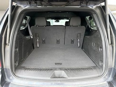 Used 2023 Chevrolet Suburban LT AWD/4WD image 12