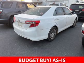 Used 2013 Toyota Camry LE video 2