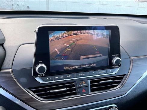 Certified 2023 Nissan Altima 2.5 SV image 21