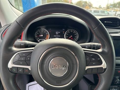 Used 2020 Jeep Renegade Trailhawk image 21