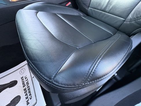 Used 2017 Ford Explorer XLT w/ Equipment Group 202A image 41