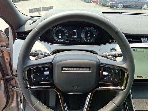 Used 2026 Land Rover Range Rover Evoque S AWD/4WD image 20