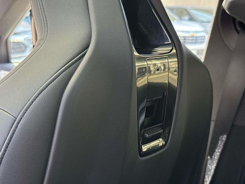 Used 2025 BMW iX M60 AWD/4WD image 16