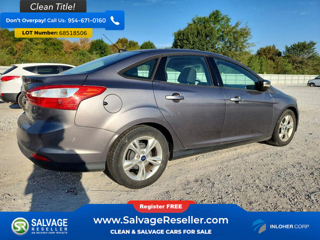 Used 2014 Ford Focus SE FWD image 4