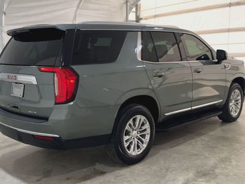 Certified 2024 GMC Yukon SLT w/ SLT Luxury Package AWD/4WD image 8