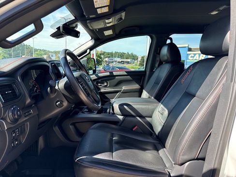 Used 2023 Nissan Titan PRO-4X w/ Pro-4x Convenience Package AWD/4WD image 21