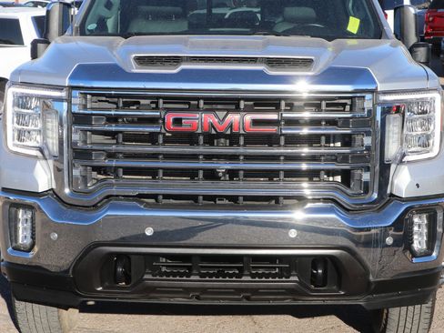 Used 2022 GMC Sierra 3500 SLT w/ SLT Premium Package image 2